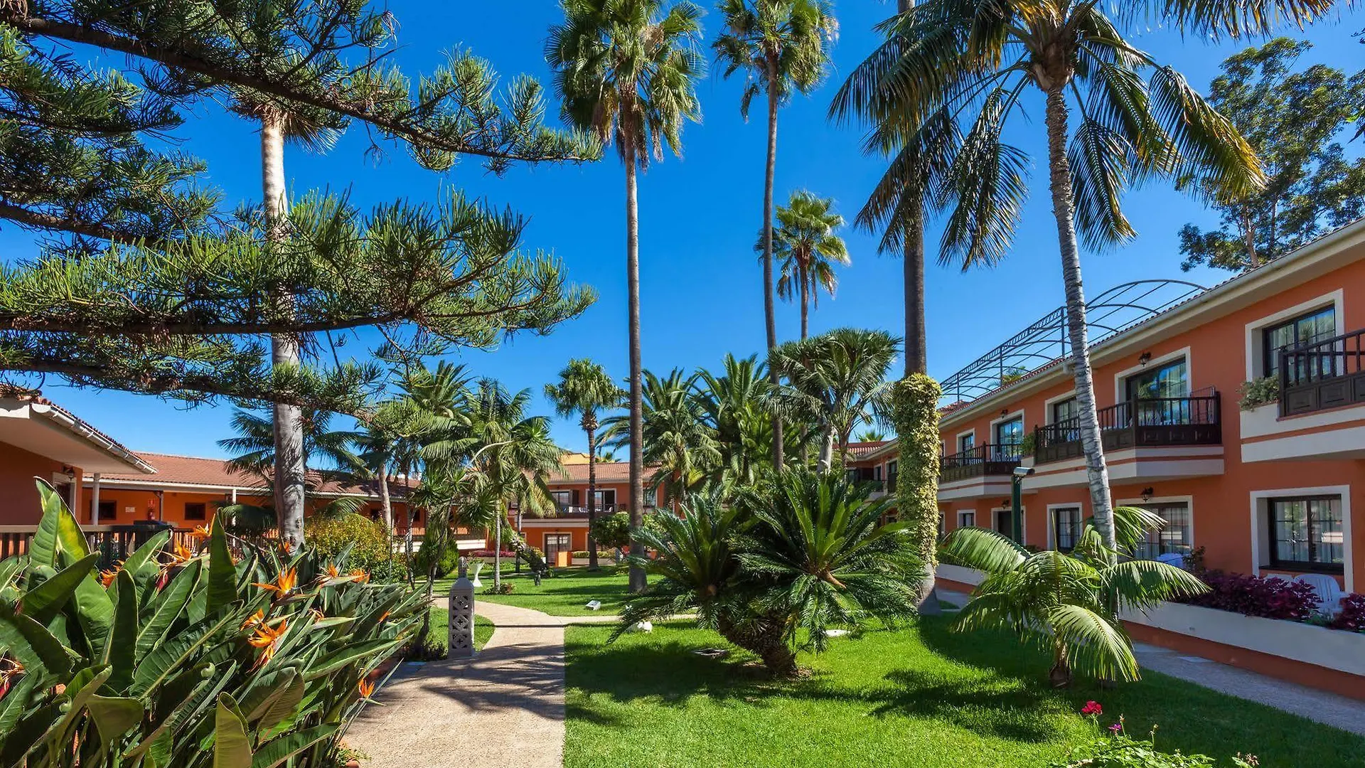 Apartamentos Ambassador Puerto de la Cruz  Hotel