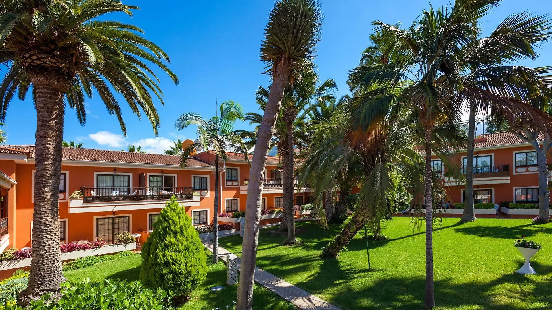Hotel Apartamentos Ambassador Puerto de la Cruz